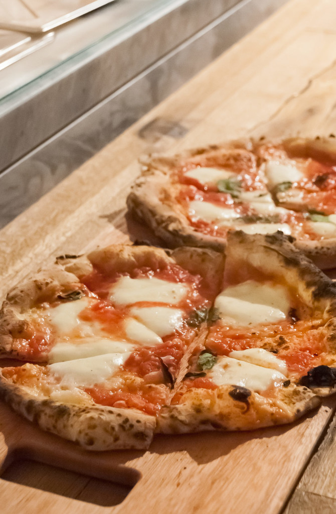 A maravilhosa pizza, receita original de Nápoles.