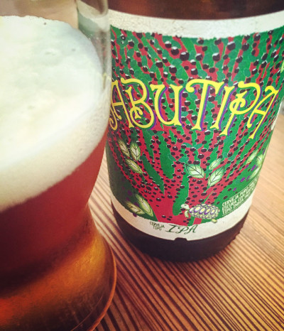 Cerveja IPA Jabutipa feita pela cervejaria da Bohemia | Cozinha do João