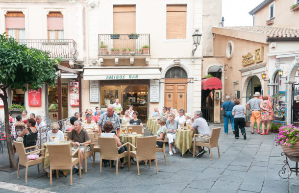 Bar Amigos em Taormina, Sicília, Itália | Cozinha do João