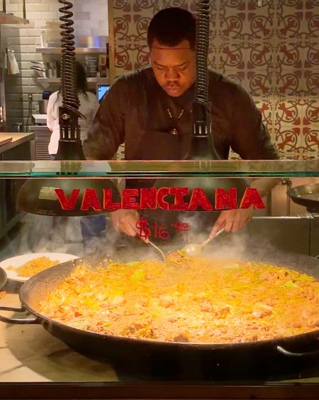 Paella no Mercado Little Spain, em Hudson Yards | Cozinha do João