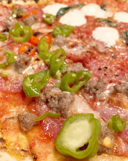 Pizza é no Speedy Romeo, no Lower East Side