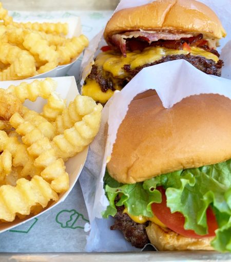 Burger and crinkle fries do Shake Shack | Cozinha do João